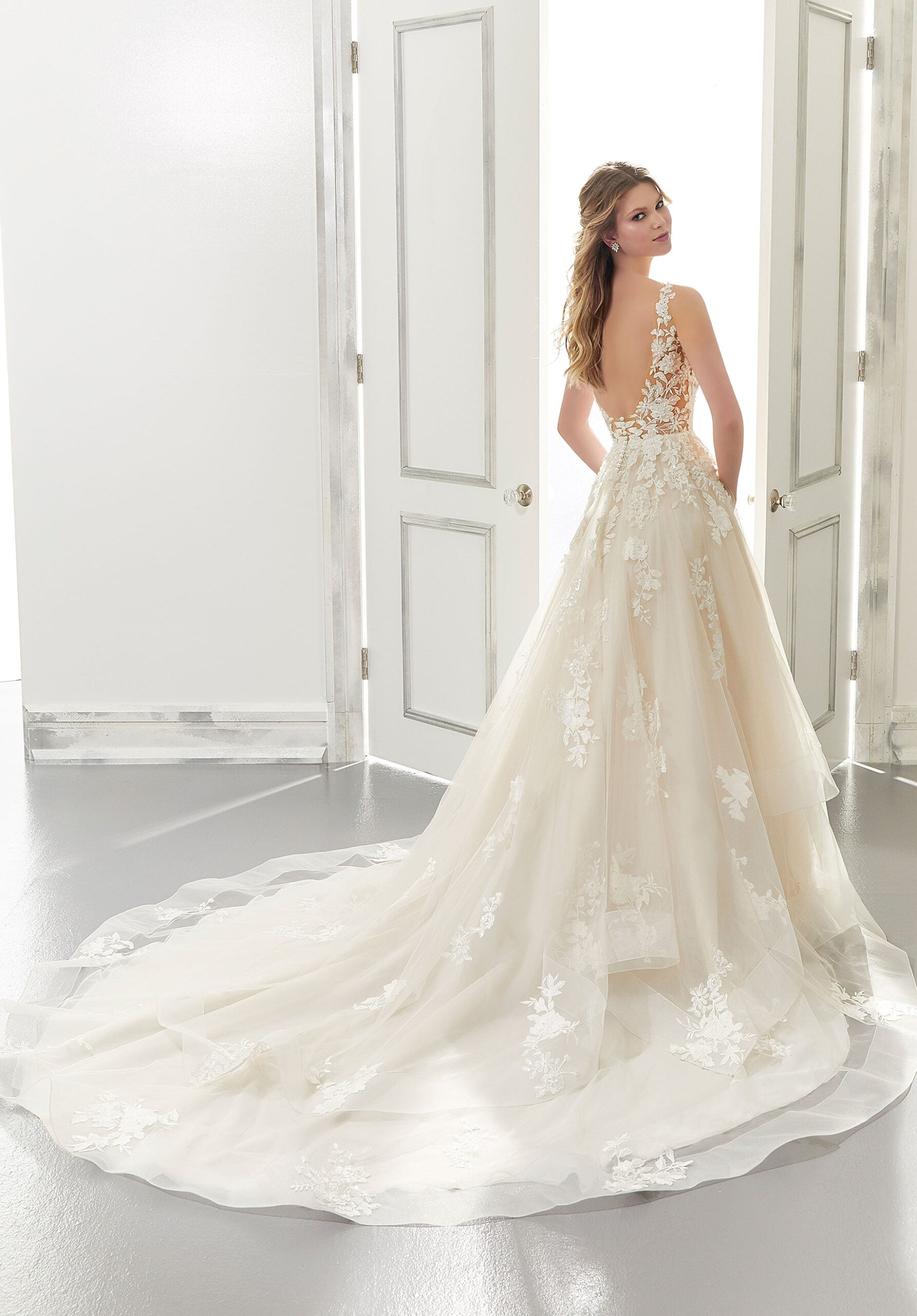 https://cdn.shopify.com/s/files/1/0908/3011/1000/files/2176-0216-scaled_d25c1321-18cf-4e39-a0d9-7cea1ef3da8b.jpg?v=1749631944