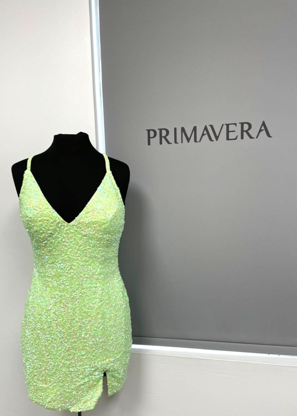 Primavera Couture 3900 - V-Neck Cocktail Dress
