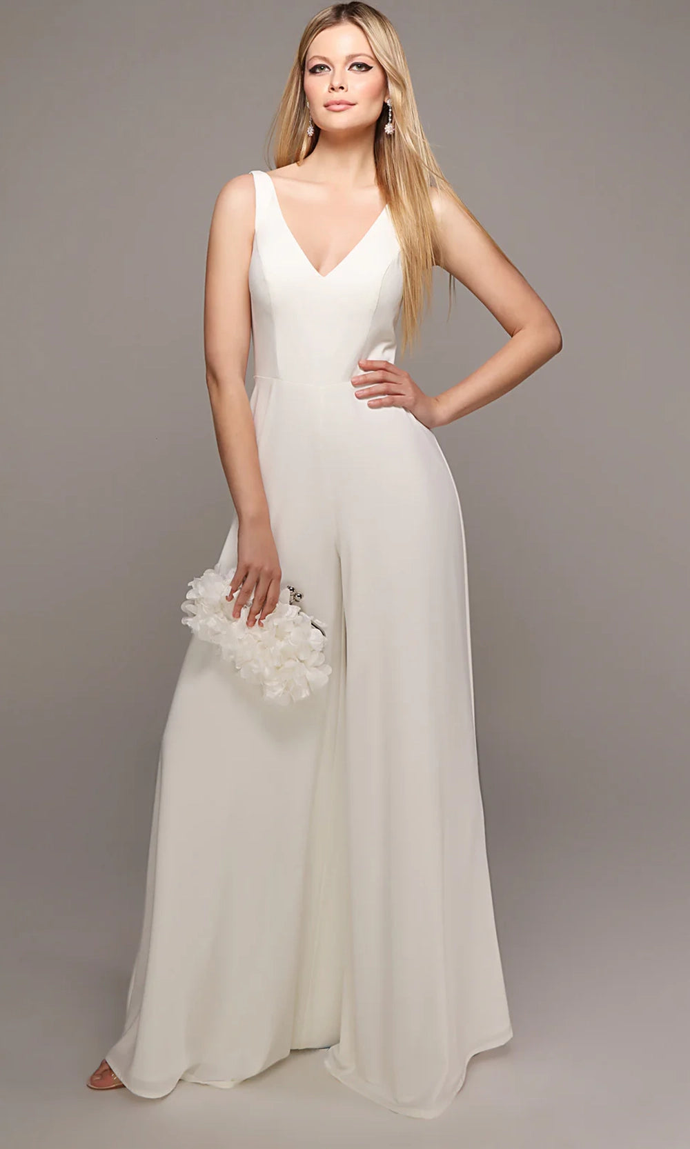 Alyce Paris 70021 - Sleeveless V-Neck Wide-Leg Jumpsuit - view 4