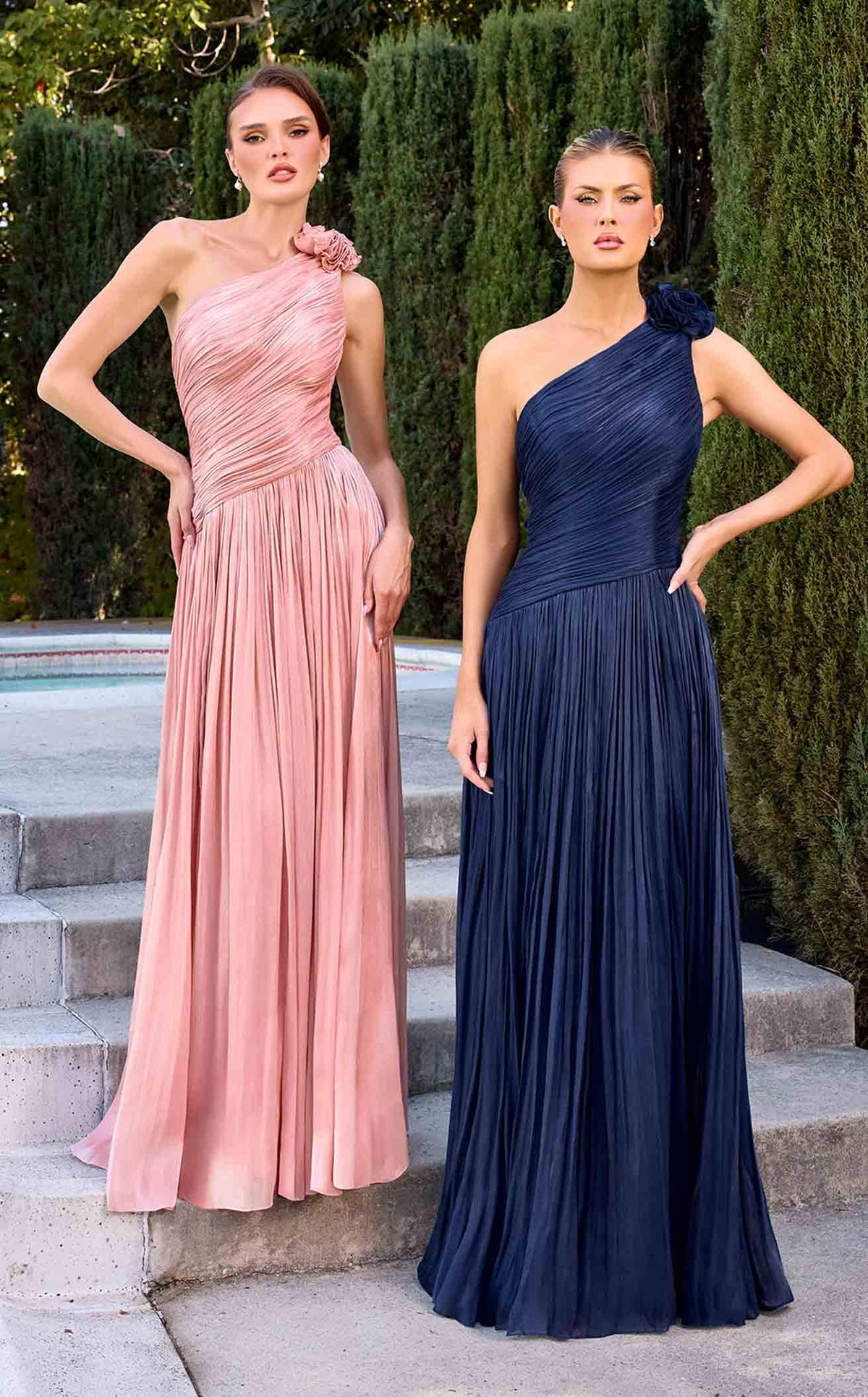 Ladivine CD415CL dress — view 9