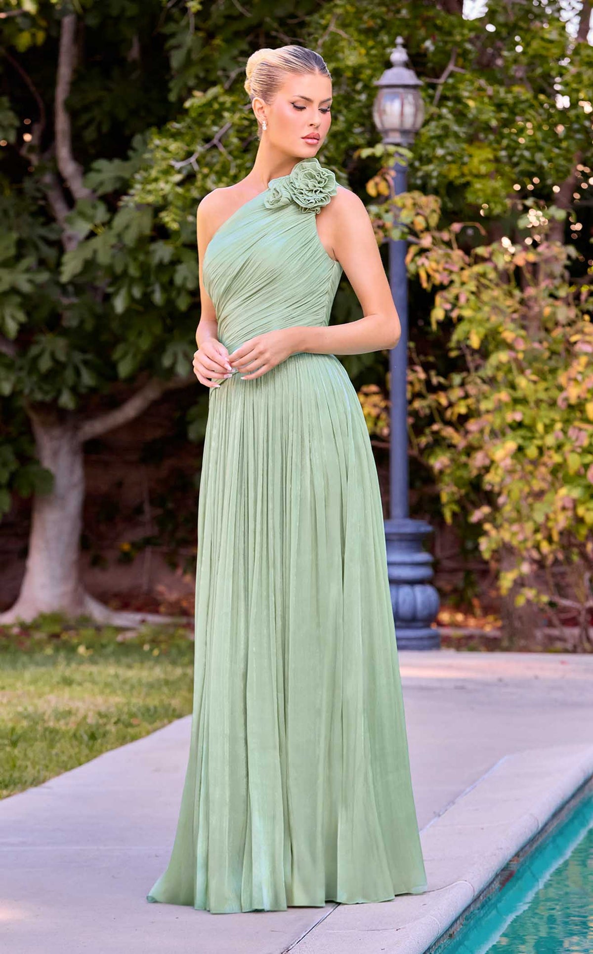 Ladivine CD415CL dress — view 11
