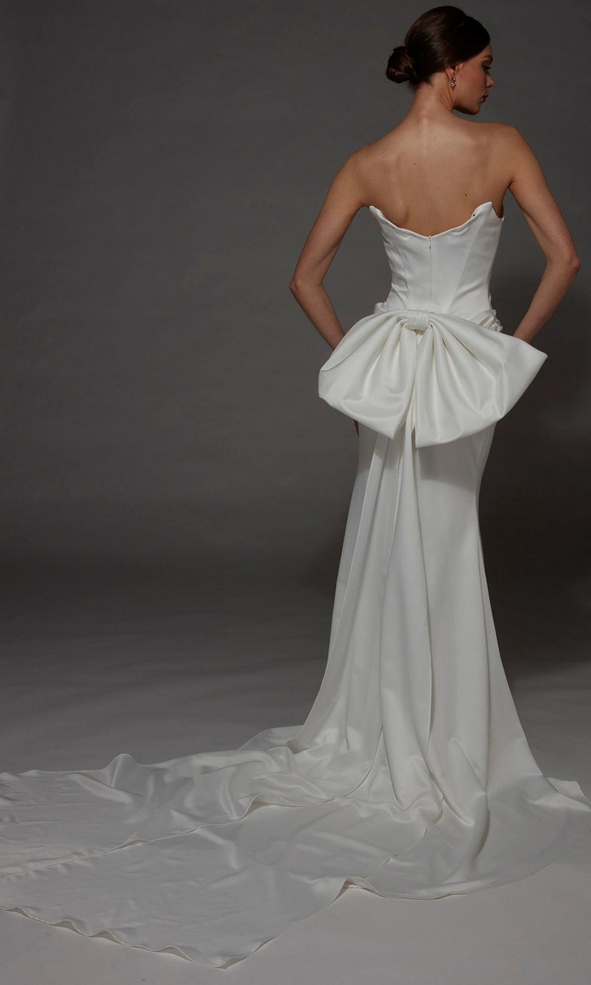 Alyce Paris 7177 - Oversized Bow Train Strapless Fitted Gown