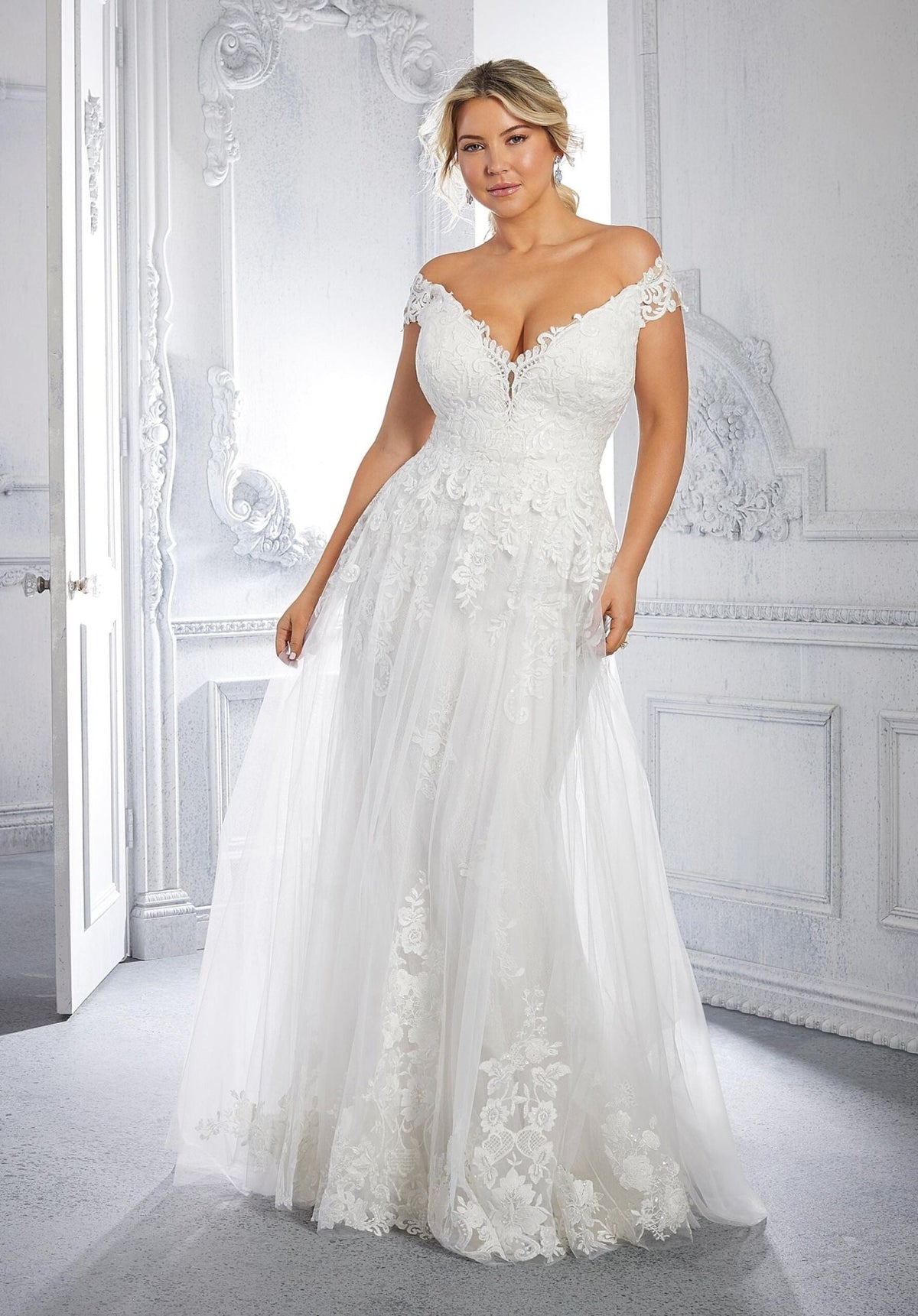 Chandra Wedding Dress - Silhouette Dresses