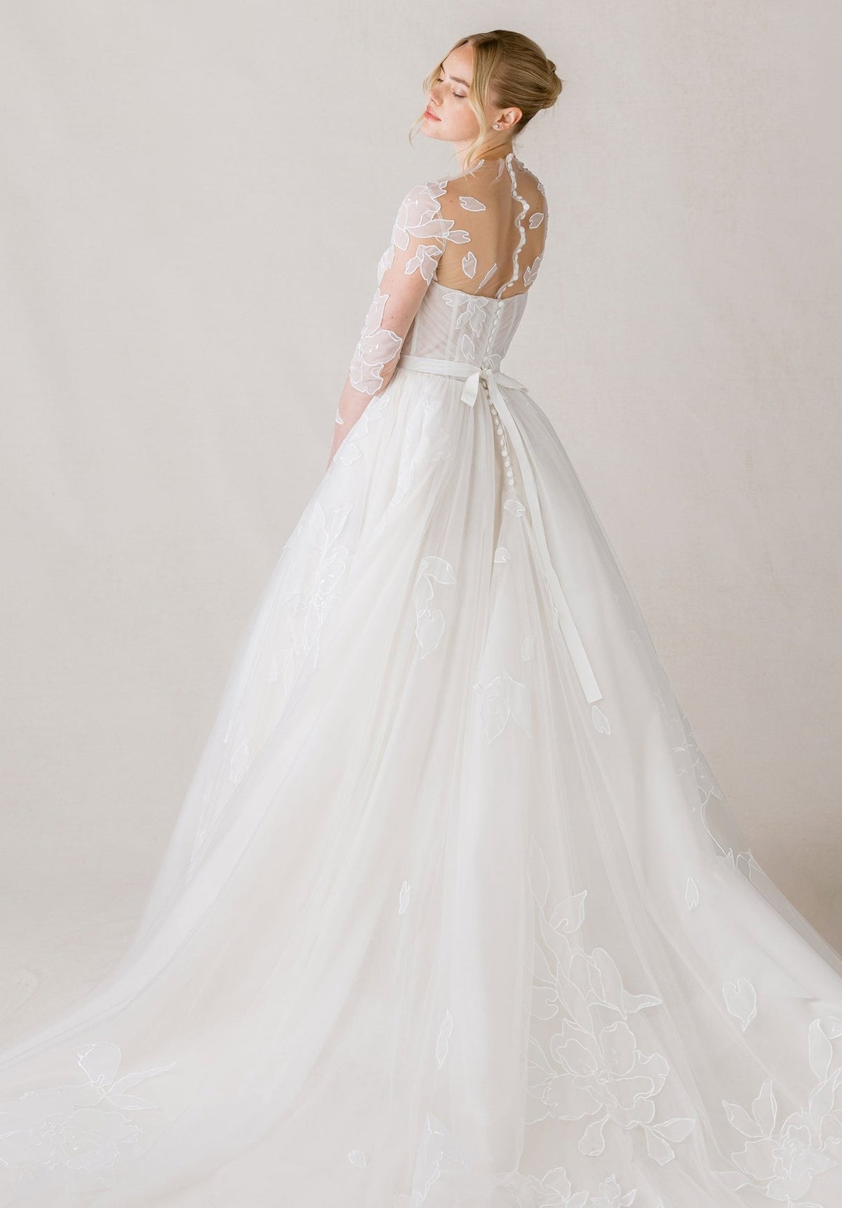 Chassé Wedding Dress - Silhouette Dresses