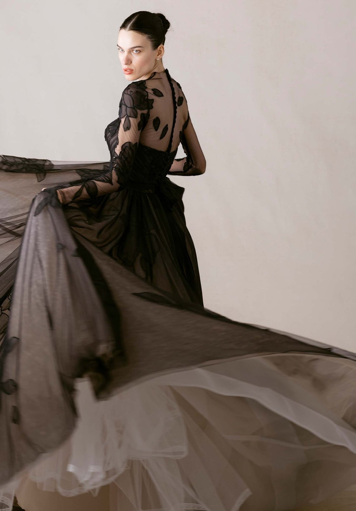 Chassé Wedding Dress - Silhouette Dresses