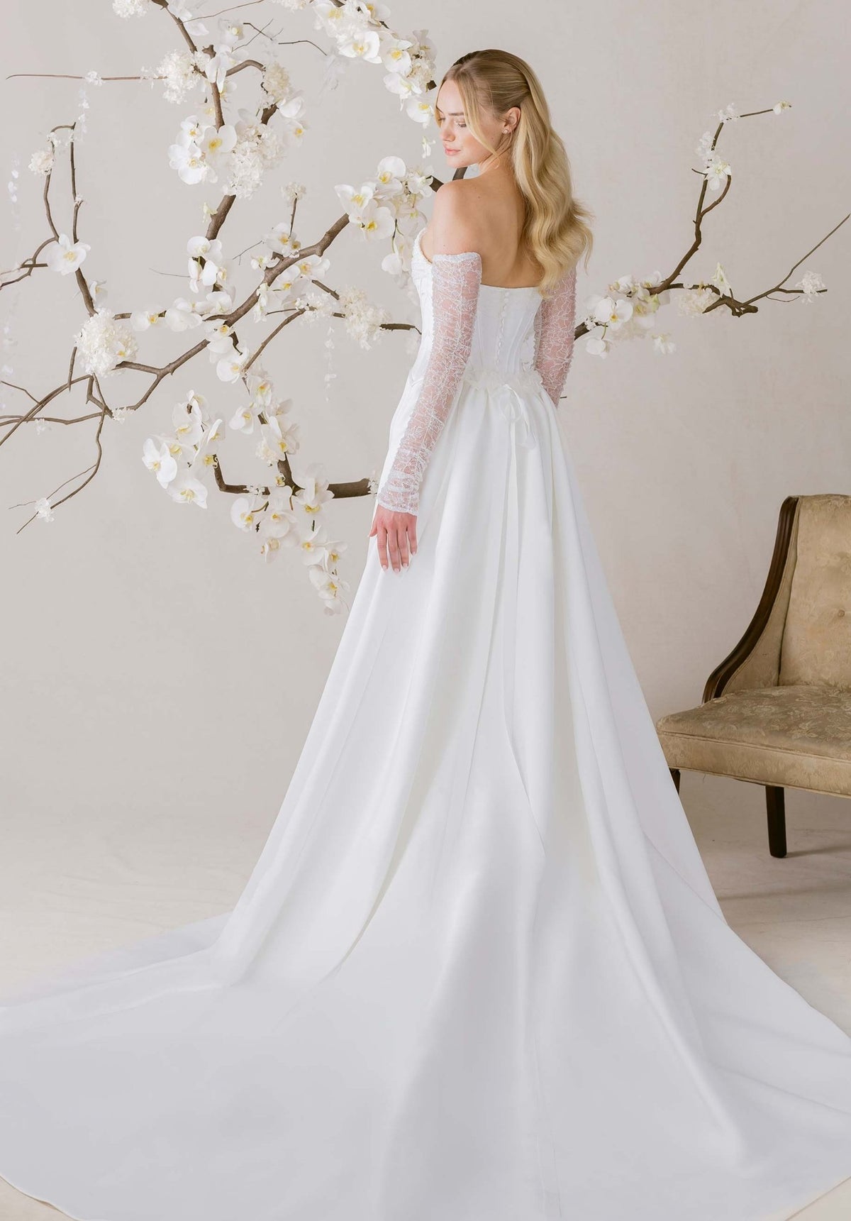 Fouetté Wedding Dress - Silhouette Dresses