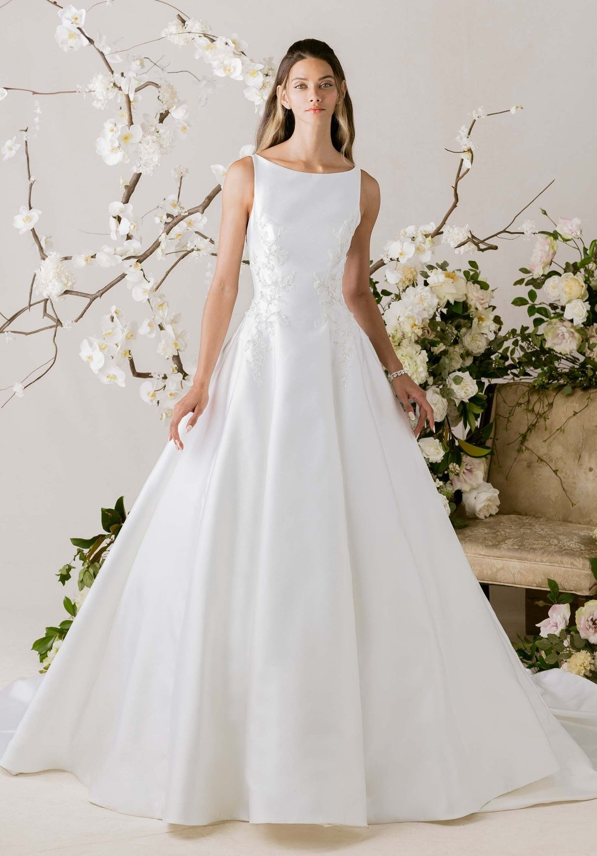 Glissade Wedding Dress - Silhouette Dresses