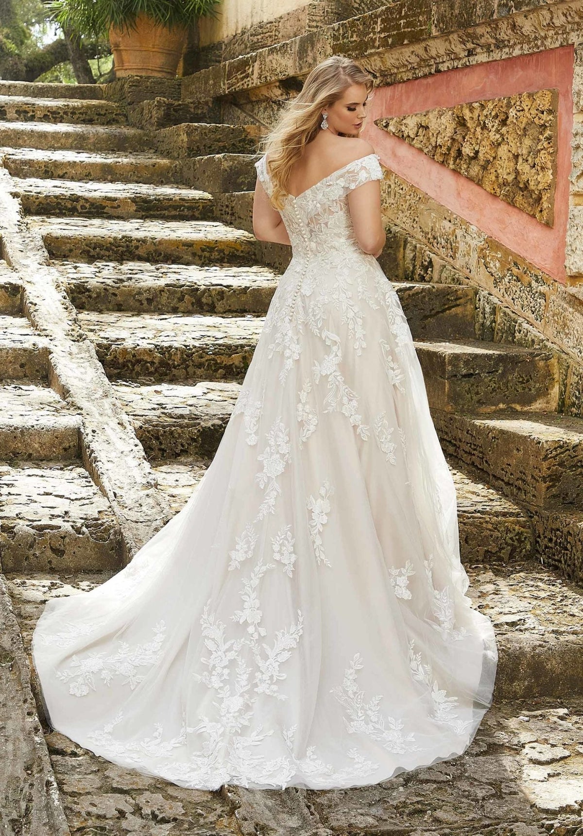 Gwen Wedding Dress - Silhouette Dresses