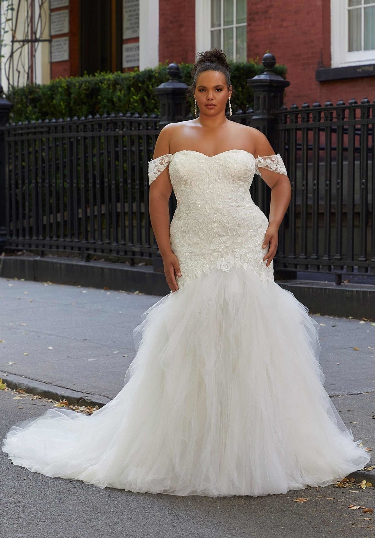 Hillary Wedding Dress - Silhouette Dresses