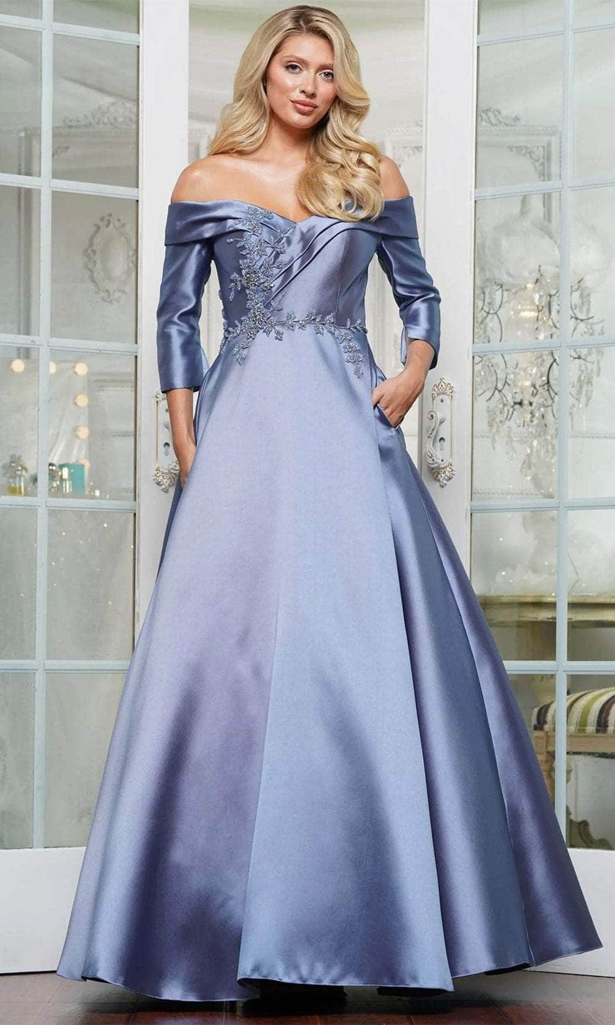 Marsoni by Colors MV1336 - Quarter Sleeve Applique Evening Dress