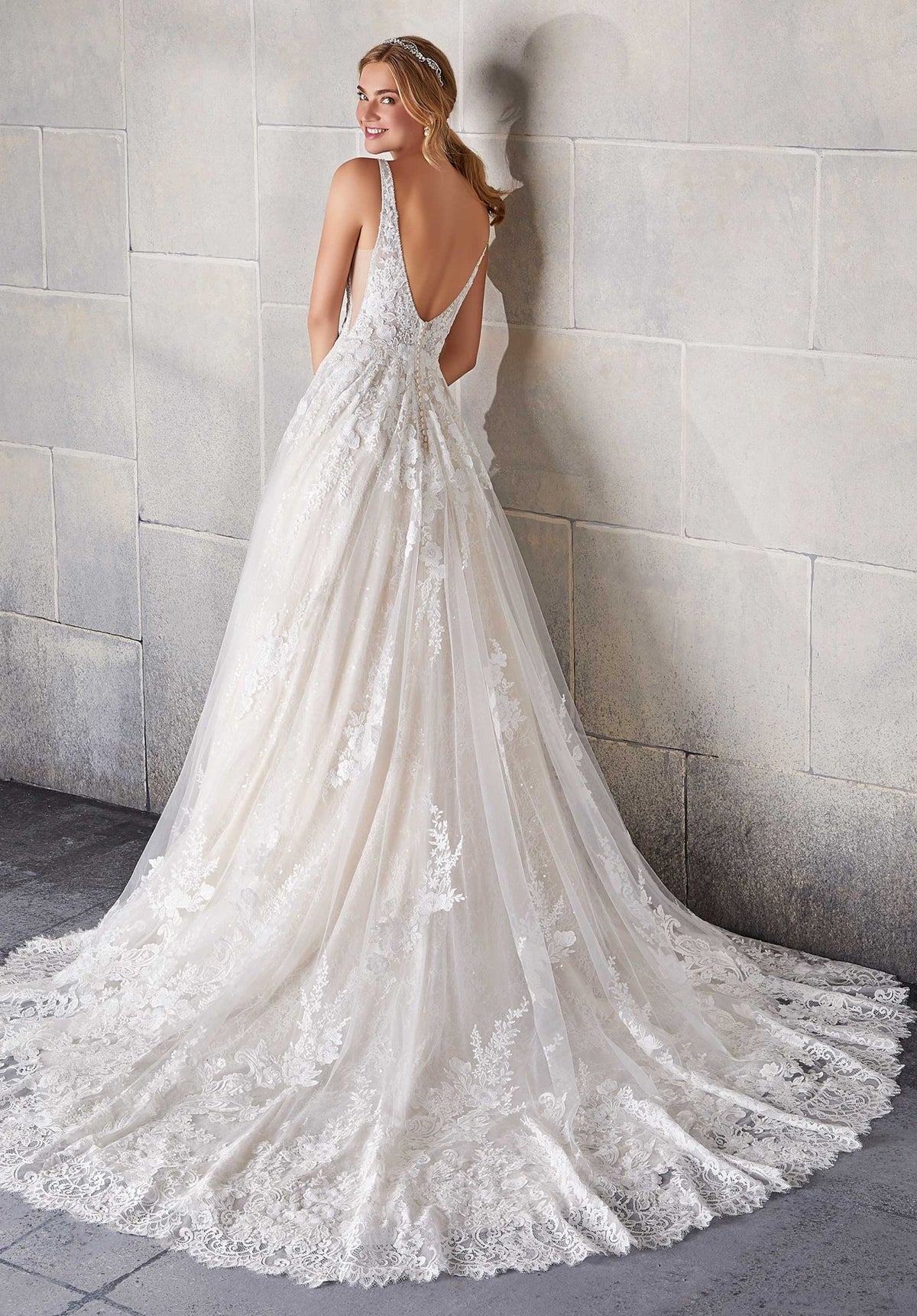 Suzanne Wedding Dress - Silhouette Dresses