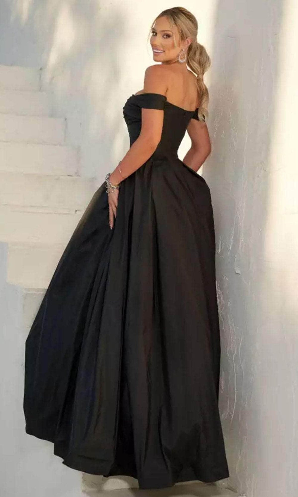 Terani Couture 241P2075 - Front Cut-Out A-Line Prom Dress