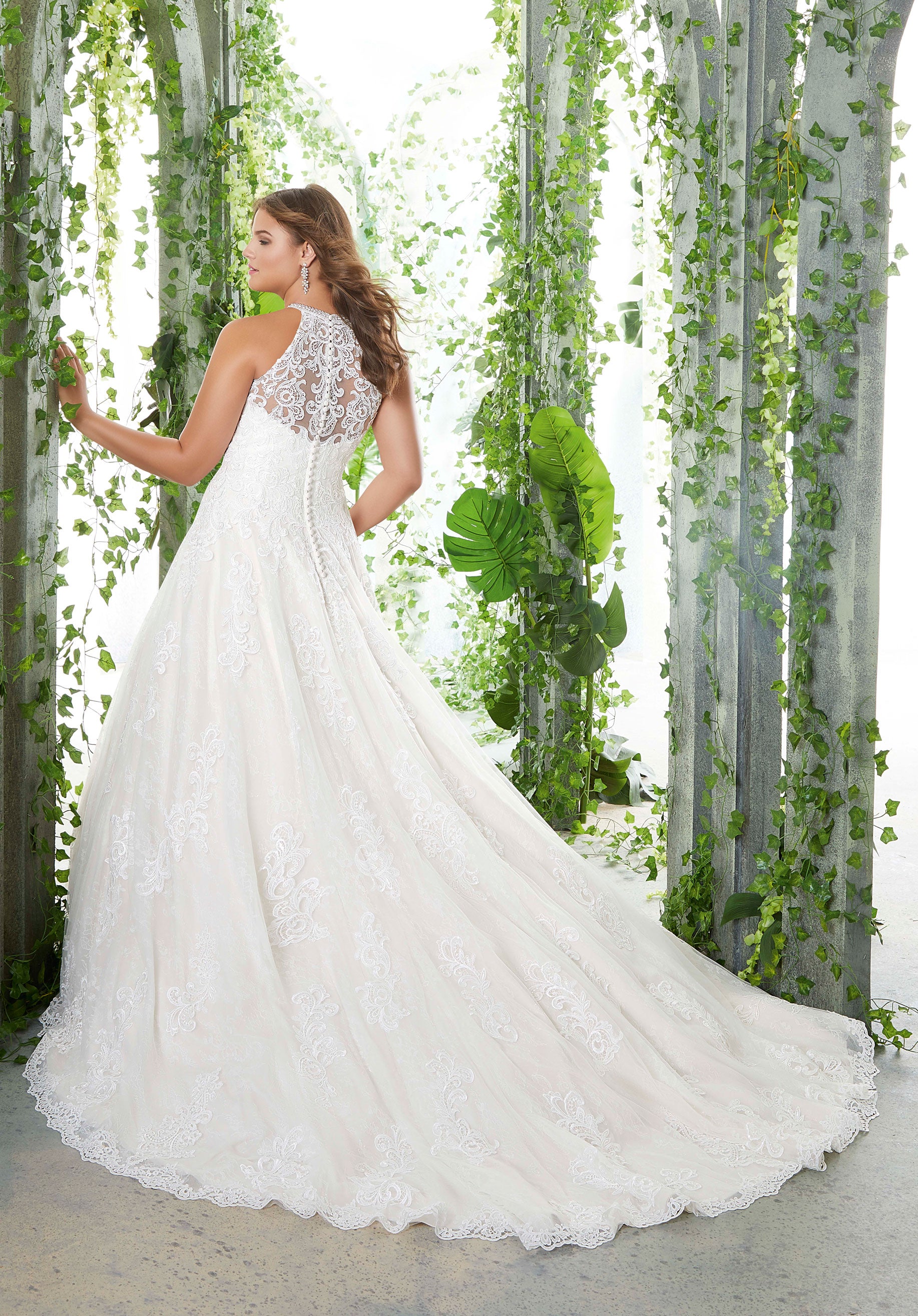 Perla Plus Size Wedding Dress by Julietta by Morilee