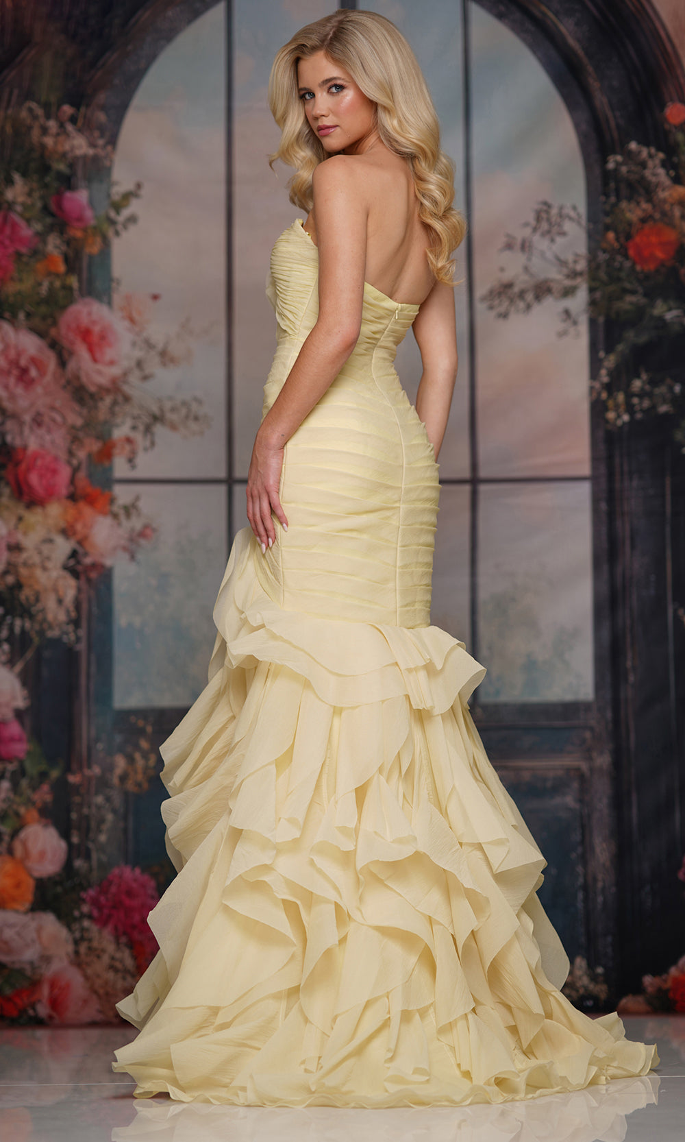 Colors Dress 3886 - Strapless Ruffled Mermaid Gown - detail view