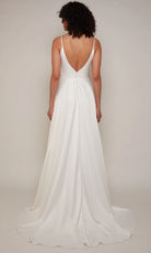 Alyce Paris 7089 - Minimalist V-Neck A-line Dress