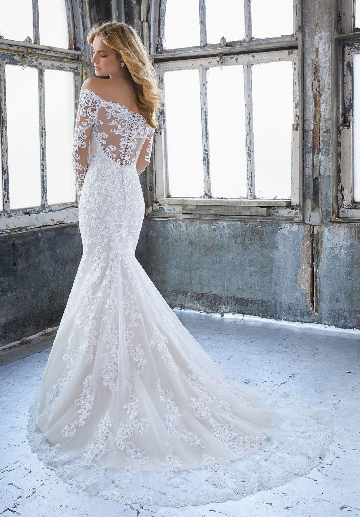 https://cdn.shopify.com/s/files/1/0908/3011/1000/files/8207-0215-scaled_fe357abf-13cc-4b44-92ef-0bede219ebed.jpg?v=1742212829