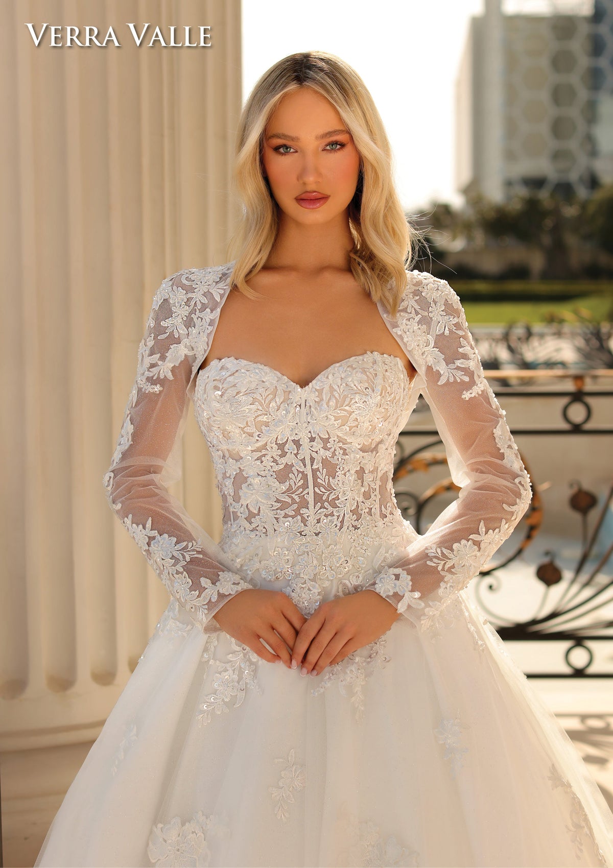 https://cdn.shopify.com/s/files/1/0726/8125/9325/files/900310-F1-WithJacket-VerraValleFall2023_d09dfdb7-40fa-4fc9-9f28-7178d3ae4fca.jpg?v=1742579648