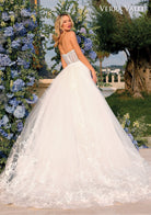 https://cdn.shopify.com/s/files/1/0726/8125/9325/files/900327-B-WithOverskirt-VerraValle2024_e29d8151-069d-4430-83df-38d8781fd454.jpg?v=1742579654