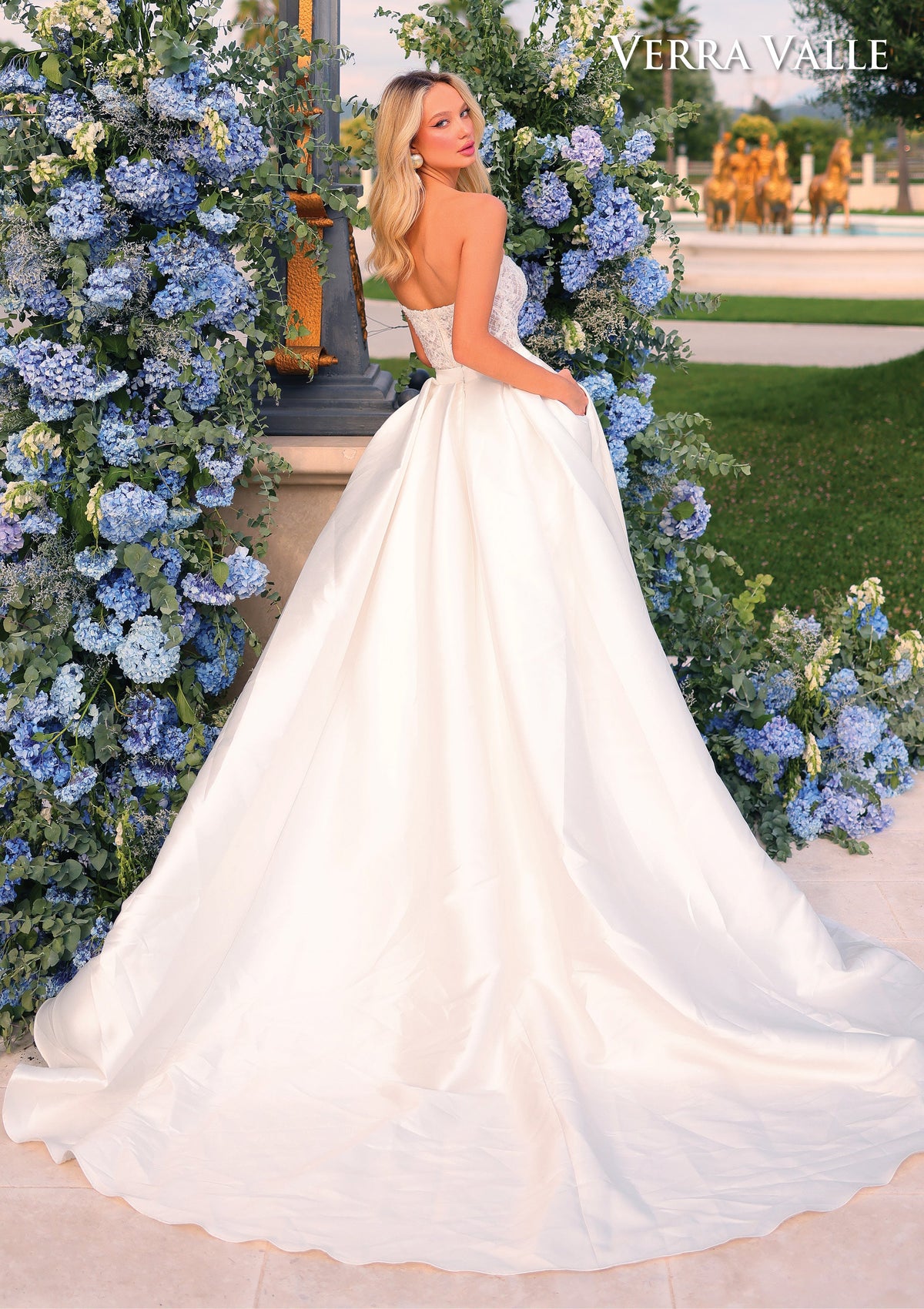 https://cdn.shopify.com/s/files/1/0726/8125/9325/files/900333-B-FullSkirt-VerraValle2024.jpg?v=1742579663