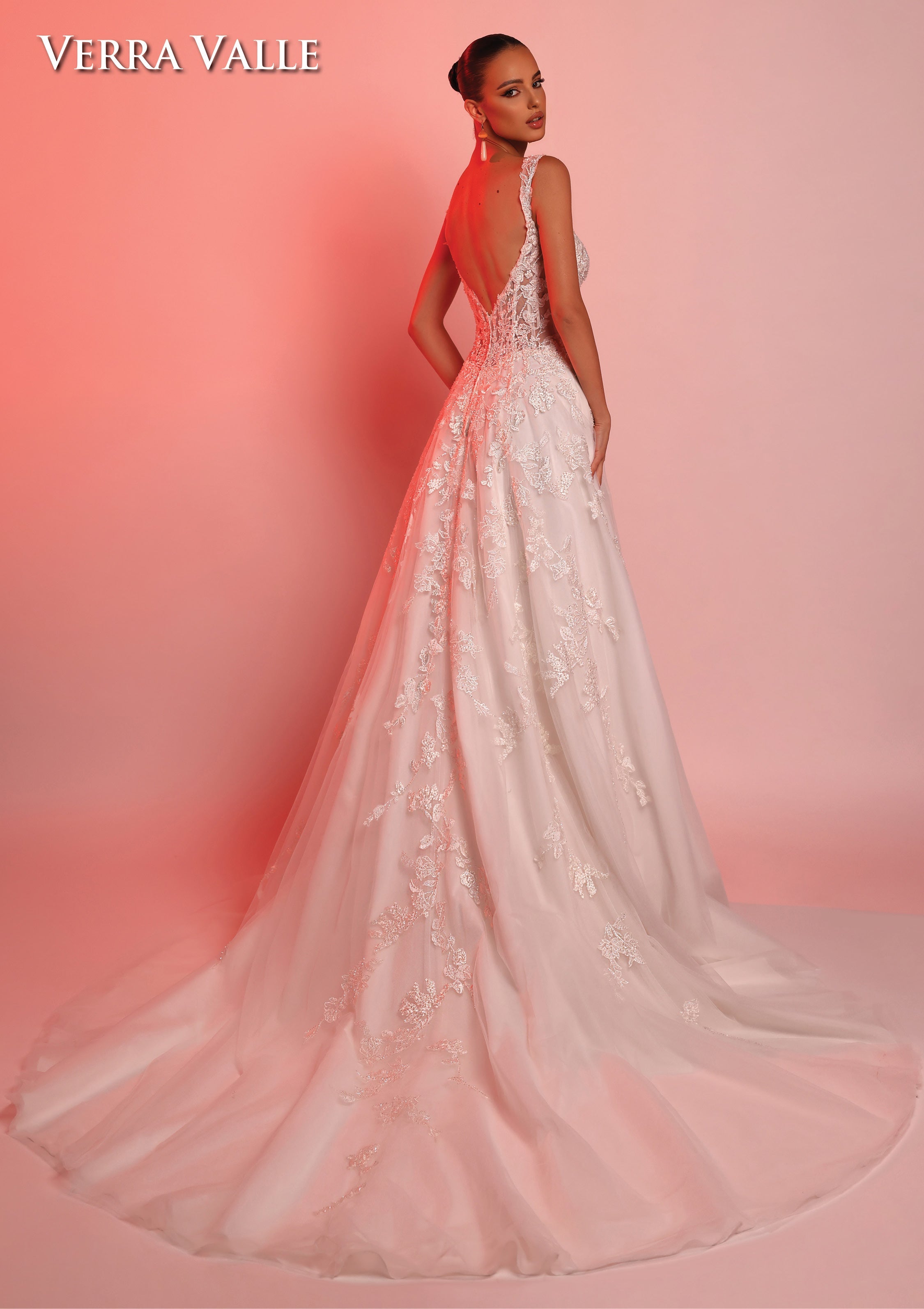 https://cdn.shopify.com/s/files/1/0726/8125/9325/files/900357-B-VerraValle2025.jpg?v=1742579692