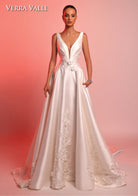https://cdn.shopify.com/s/files/1/0726/8125/9325/files/900382-F-VerraValle2025.jpg?v=1742579703