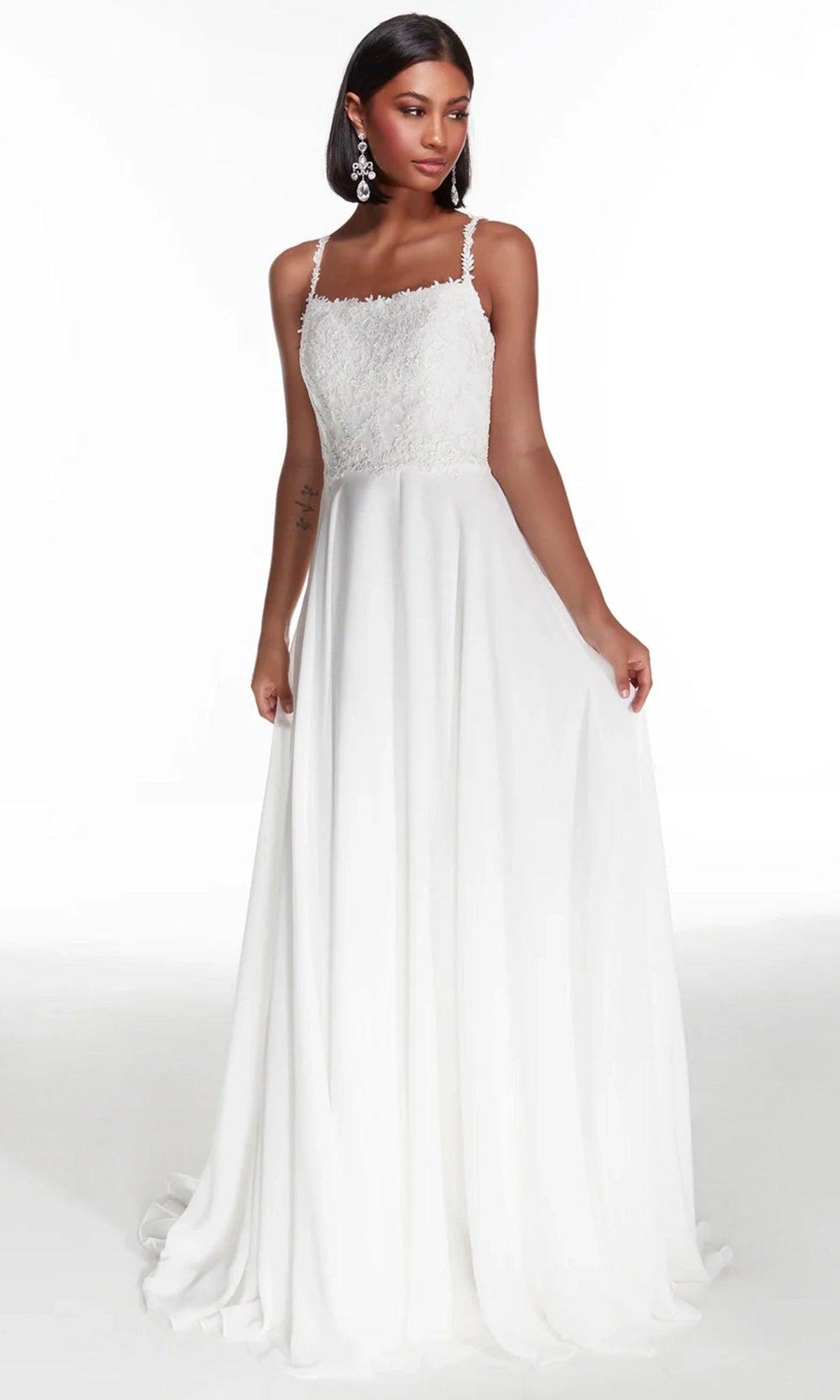 Alyce Paris 7018 - Scoop Neck Lace Bodice A-Line Gown