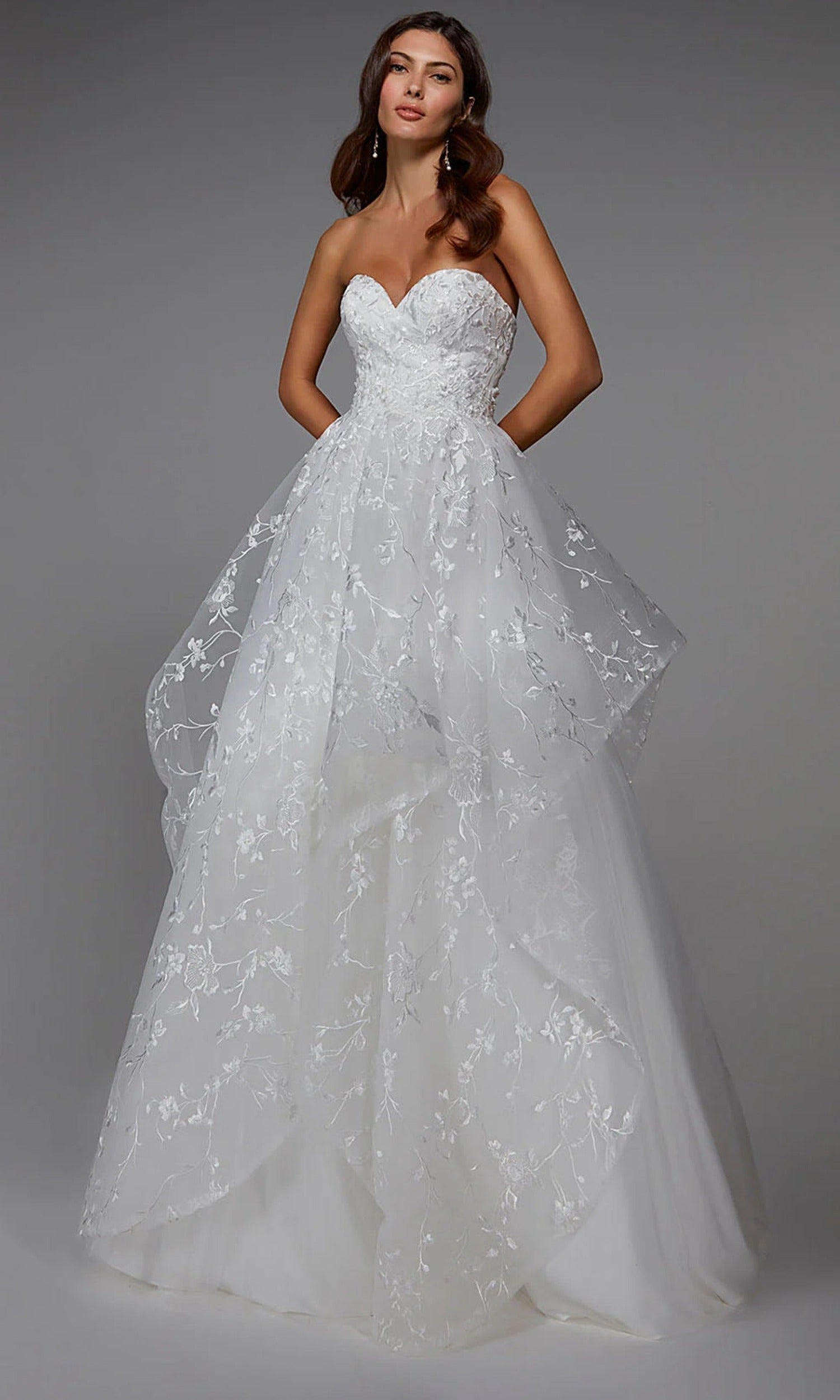 Alyce Paris 7041 - Strapless Lace-Up Back Tulle Ballgown