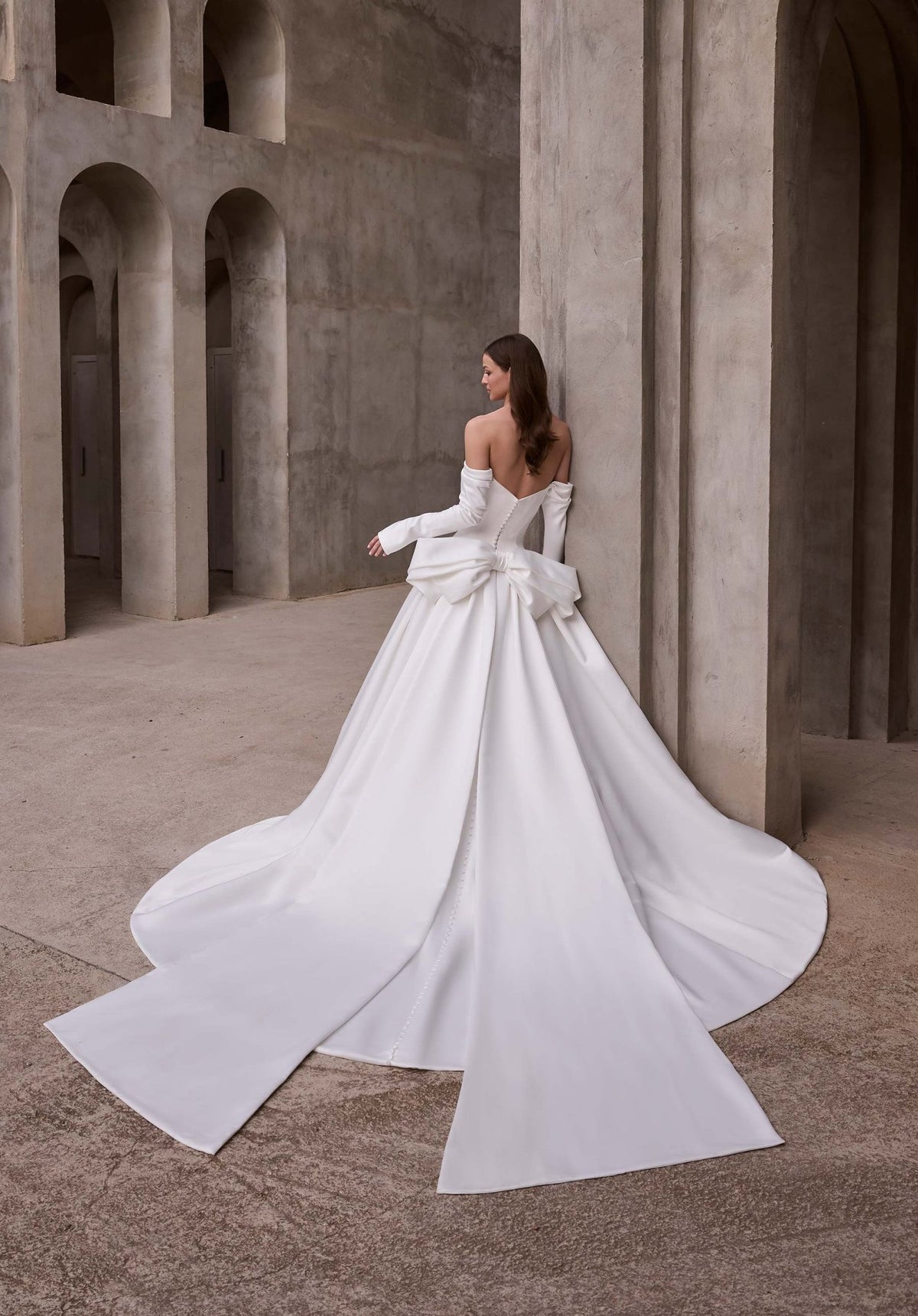 Arete Wedding Dress - Silhouette Dresses