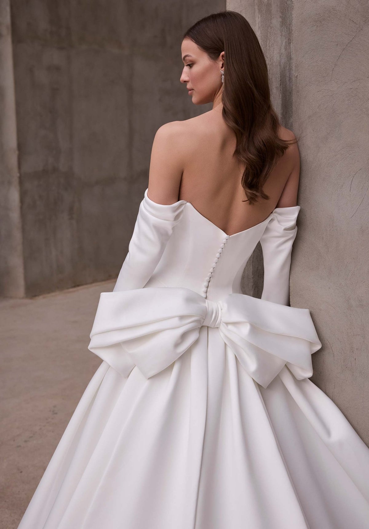 Arete Wedding Dress - Silhouette Dresses