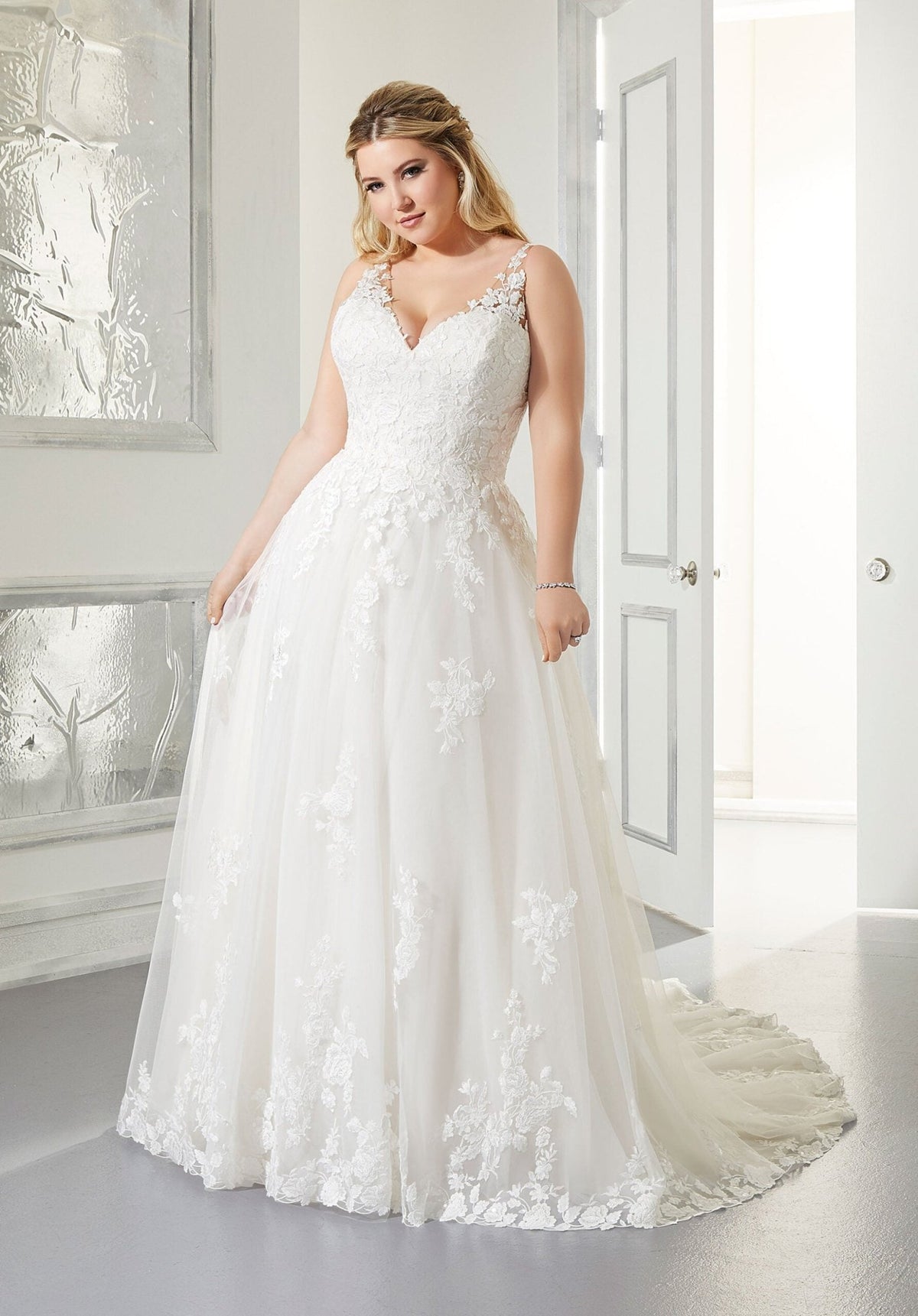 Arlene Wedding Dress - Silhouette Dresses