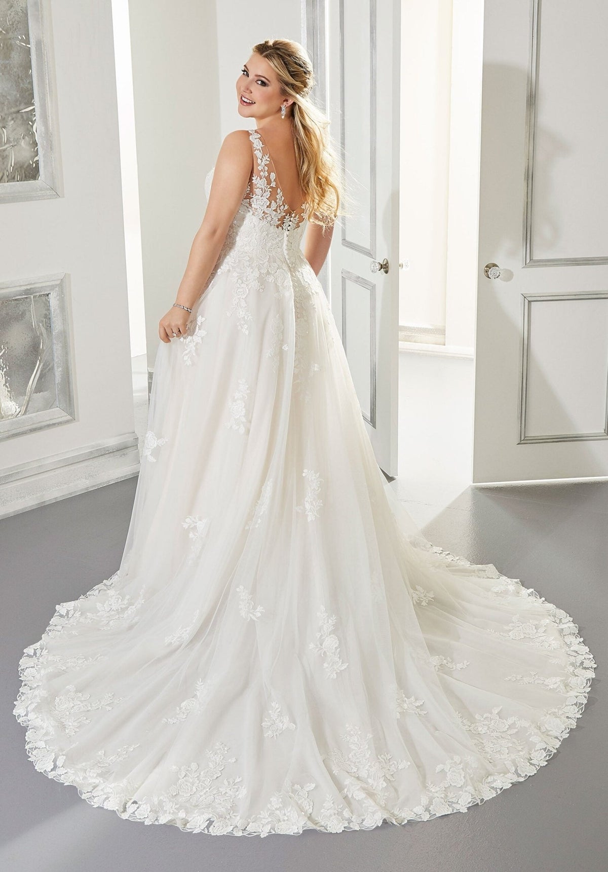 Arlene Wedding Dress - Silhouette Dresses