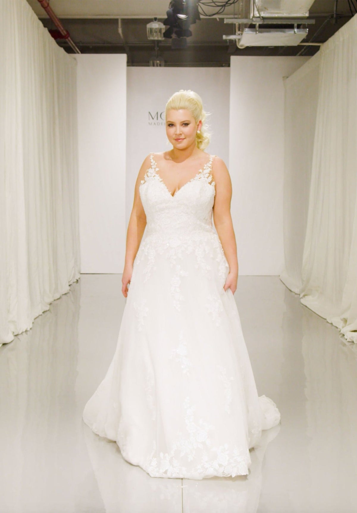Arlene Wedding Dress - Silhouette Dresses