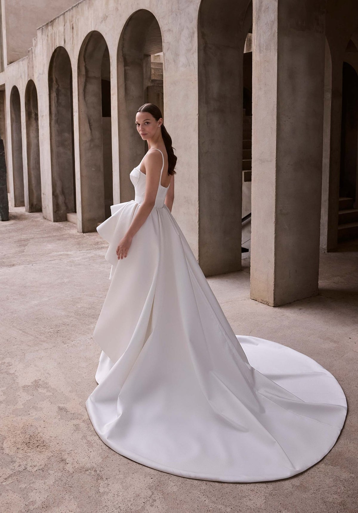 Callistae Wedding Dress - Silhouette Dresses