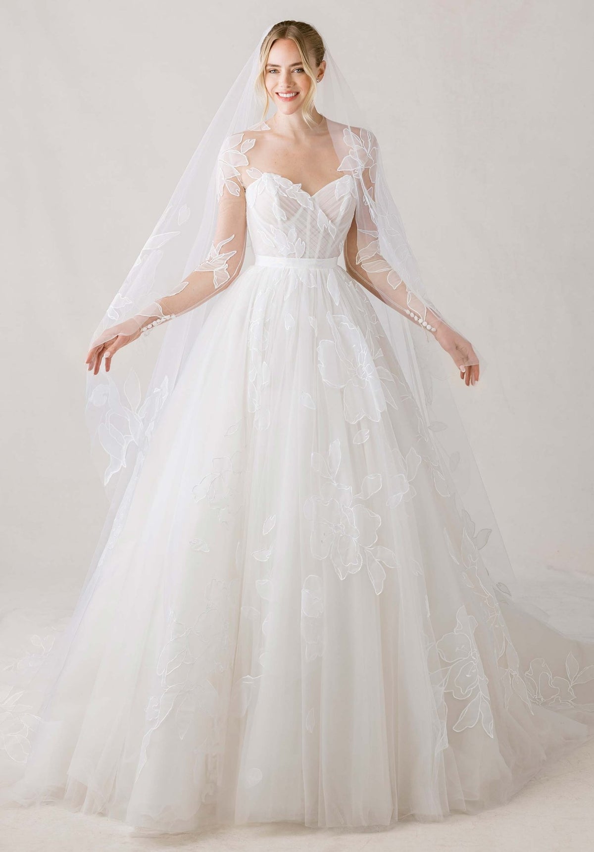 Chassé Wedding Dress - Silhouette Dresses