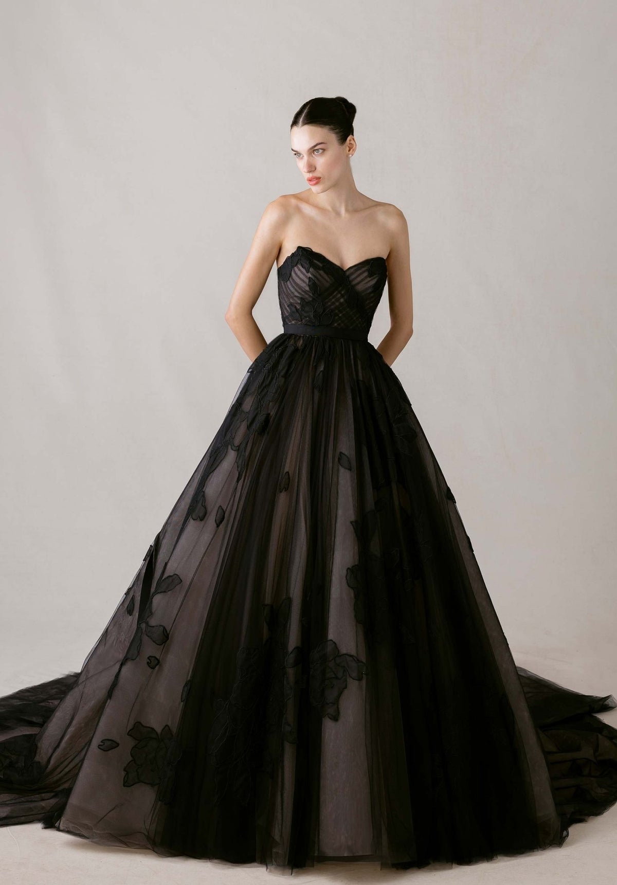 Chassé Wedding Dress - Silhouette Dresses