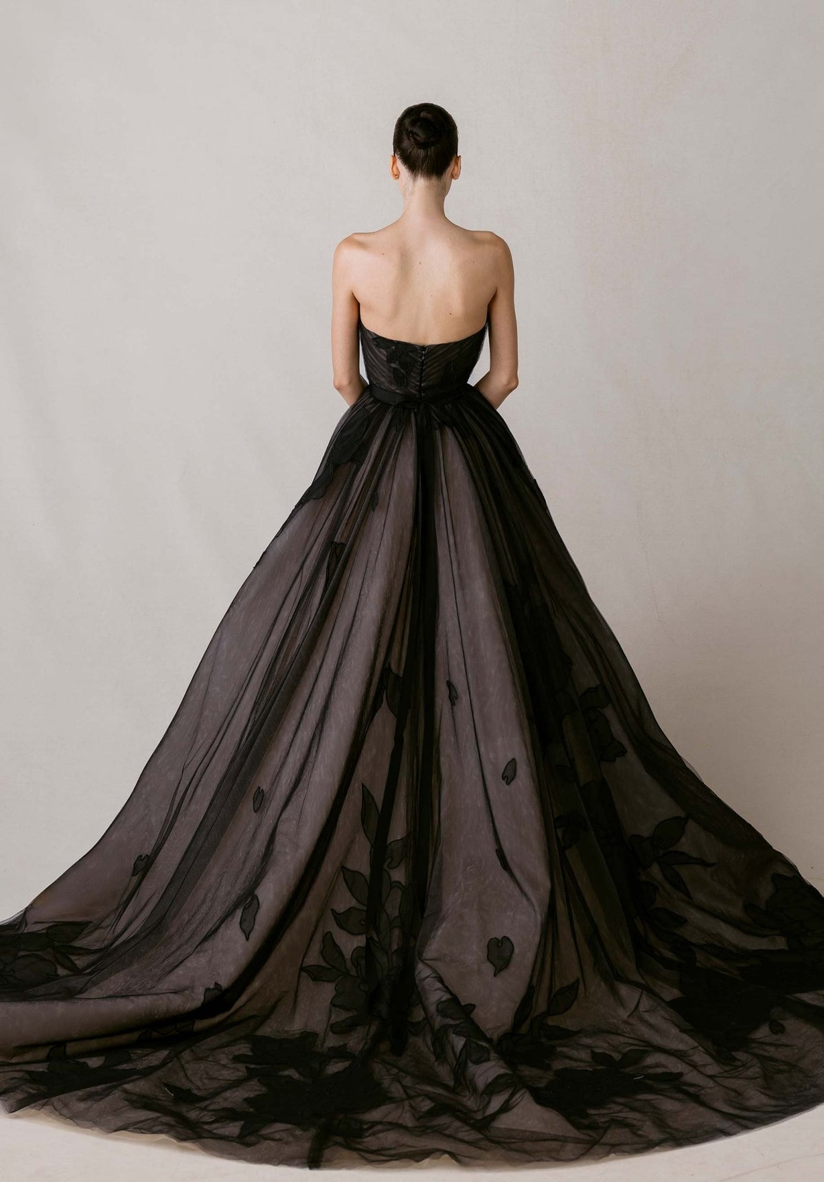Chassé Wedding Dress - Silhouette Dresses