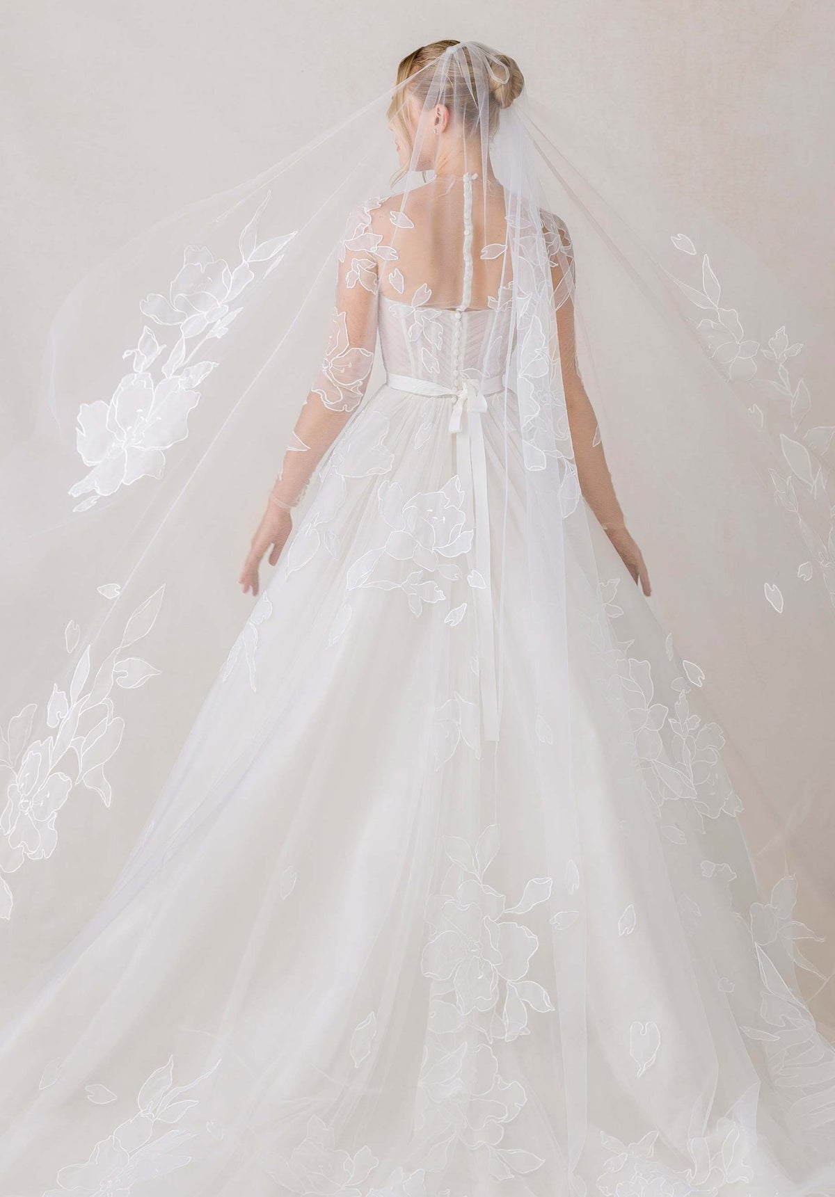 Chassé Wedding Dress - Silhouette Dresses