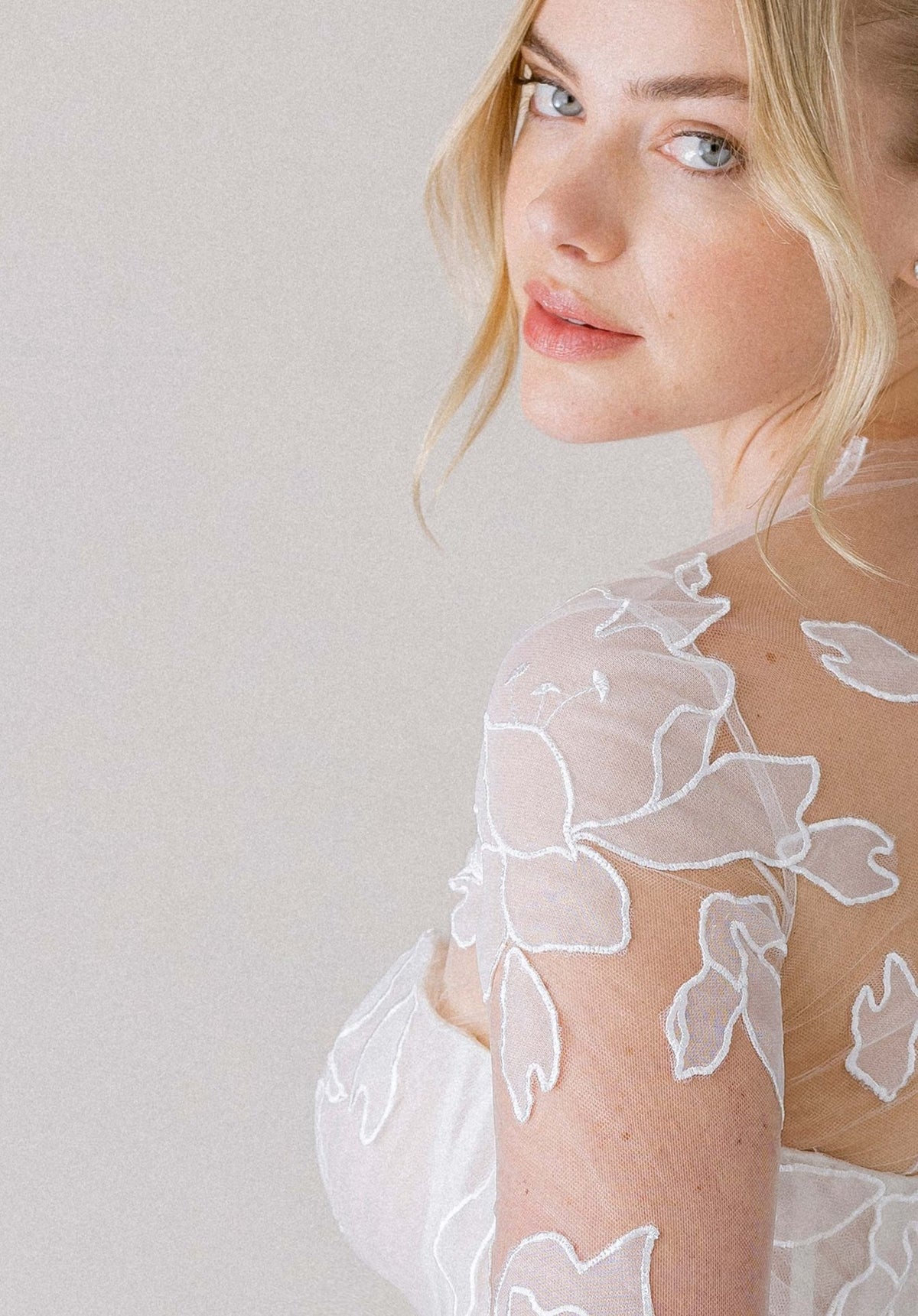 Chassé Wedding Dress - Silhouette Dresses