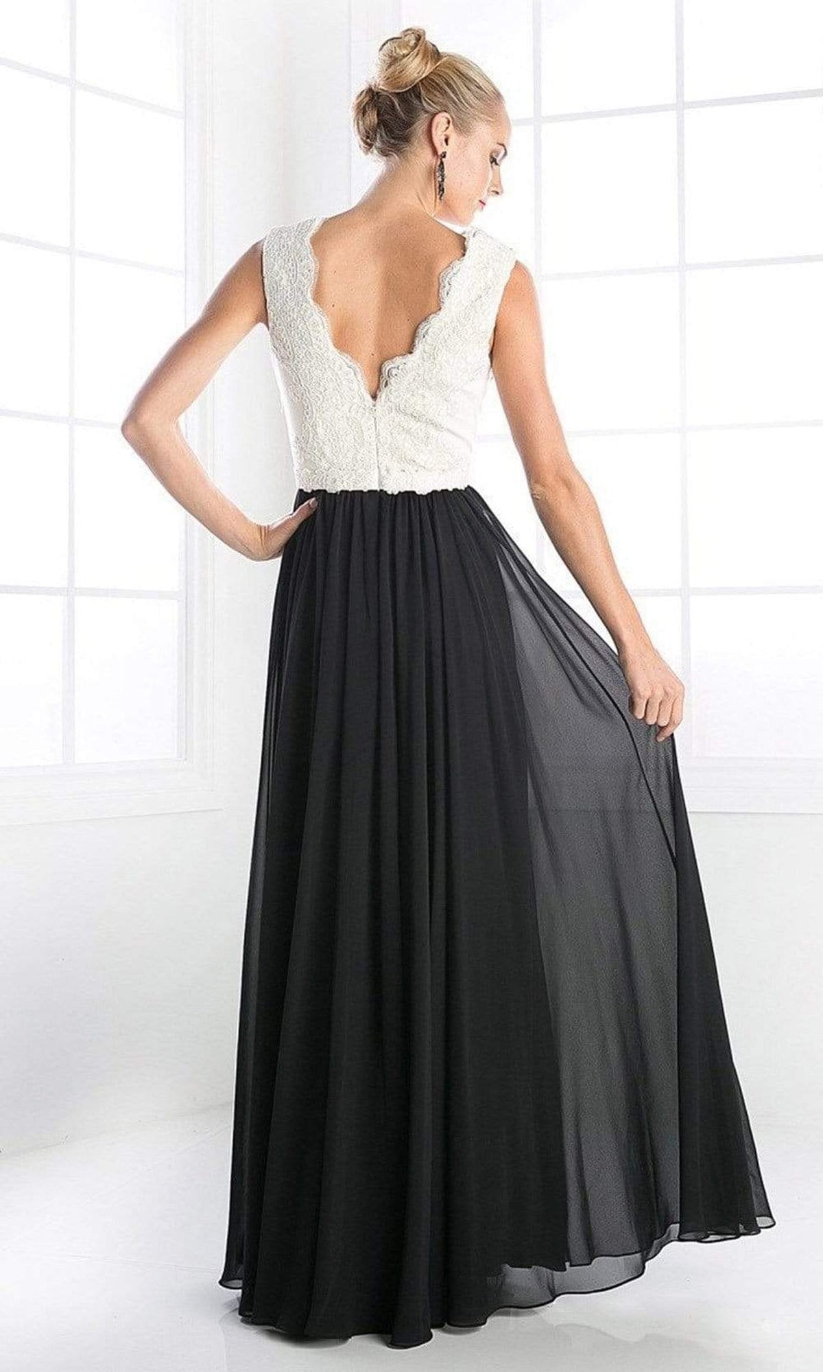 Cinderella Divine - Lace Scalloped V-neck A-line Dress