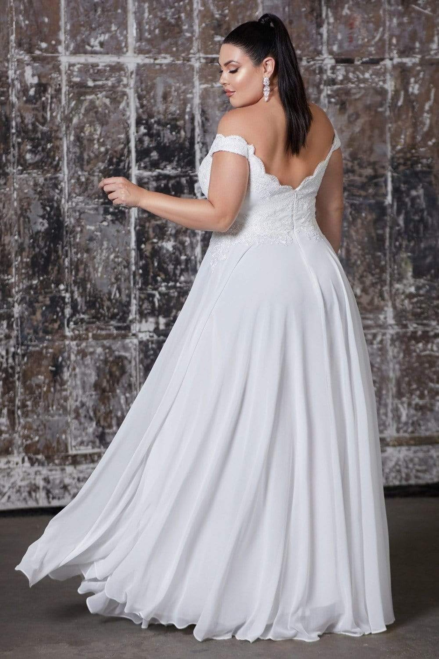 Cinderella Divine - 7258 Flowy Chiffon Lace Embellished A-Line Gown