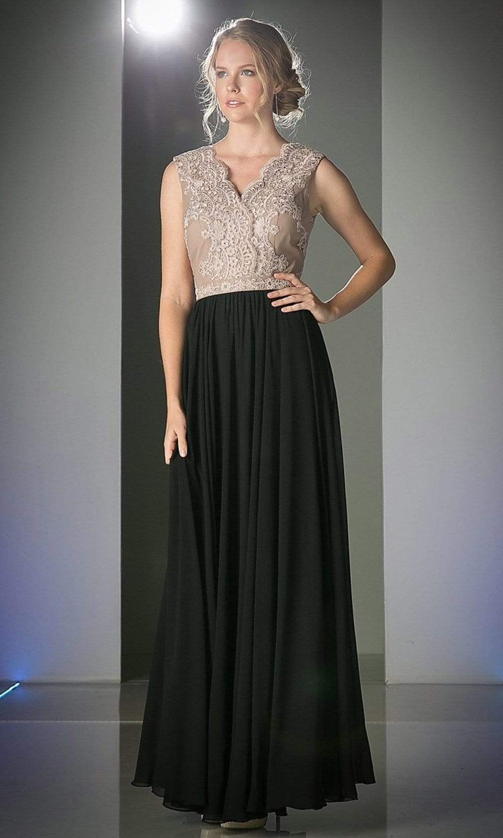 Cinderella Divine - Lace Scalloped V-neck A-line Dress - view 13