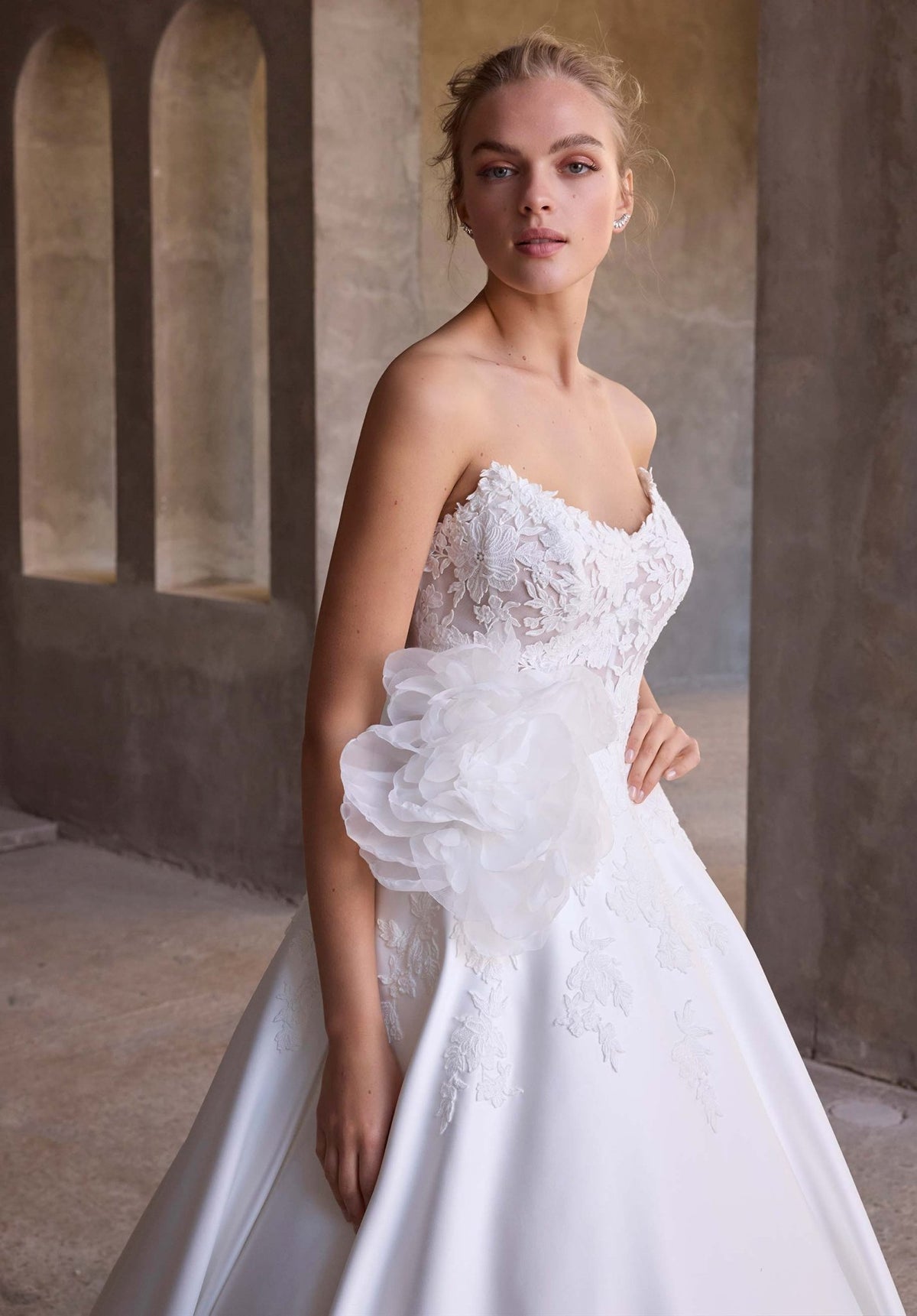 Clio Wedding Dress - Silhouette Dresses