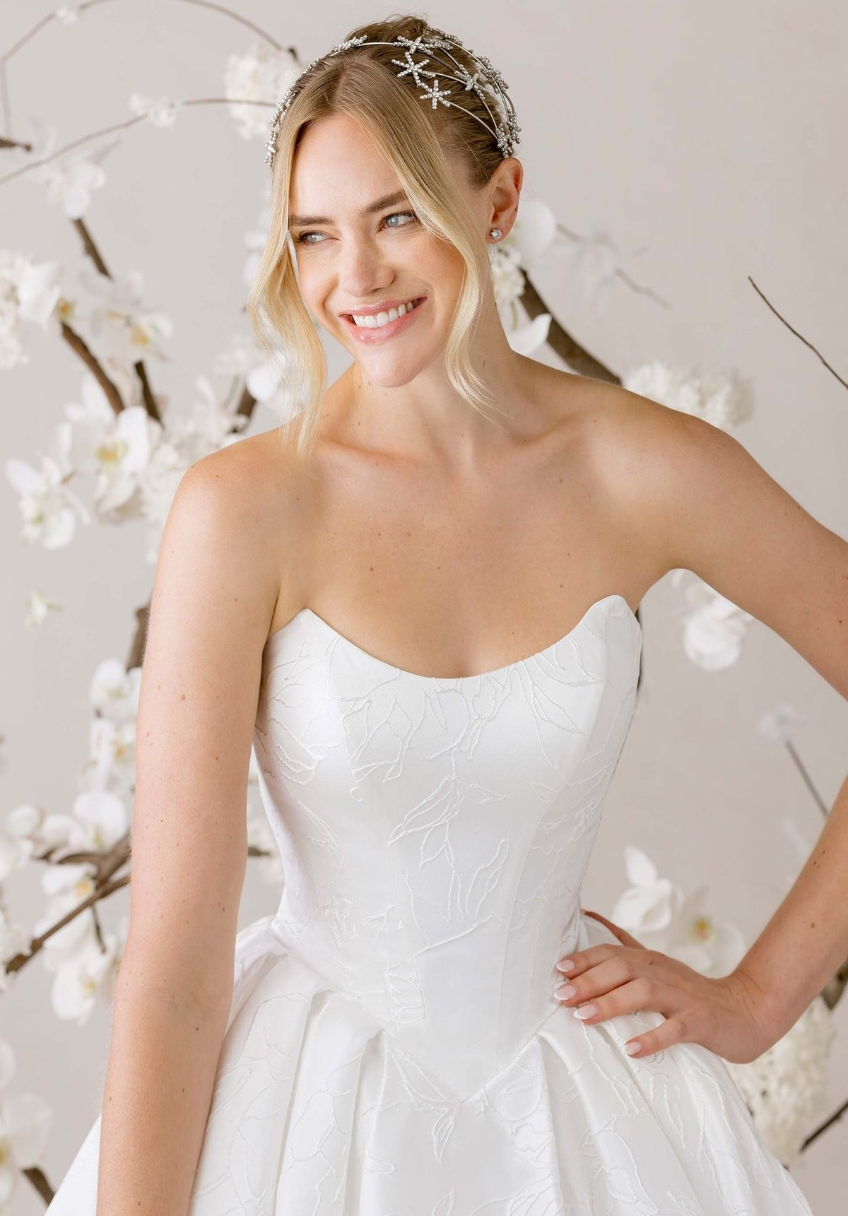 Coppéllia Wedding Dress - Silhouette Dresses