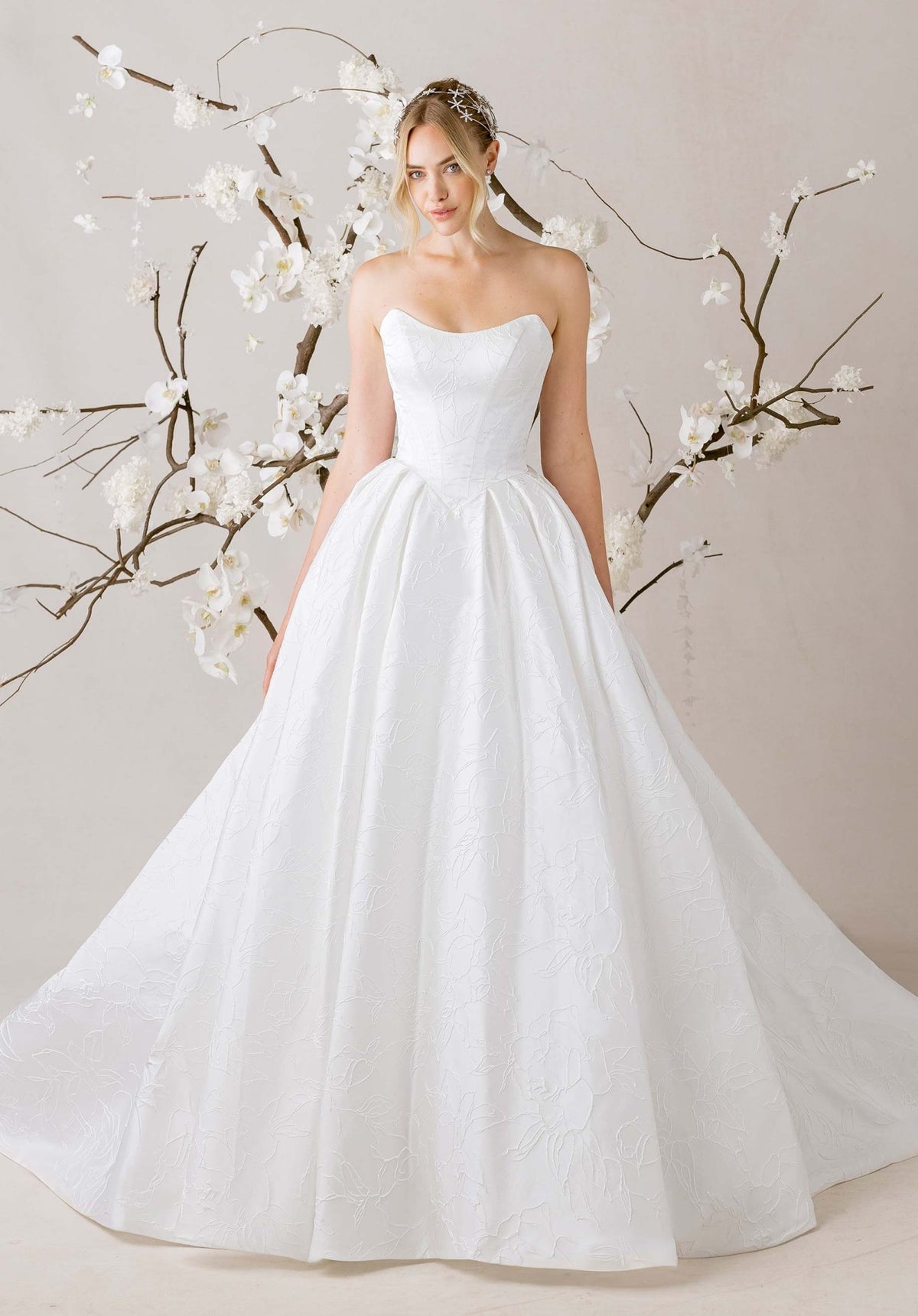 Coppéllia Wedding Dress - Silhouette Dresses