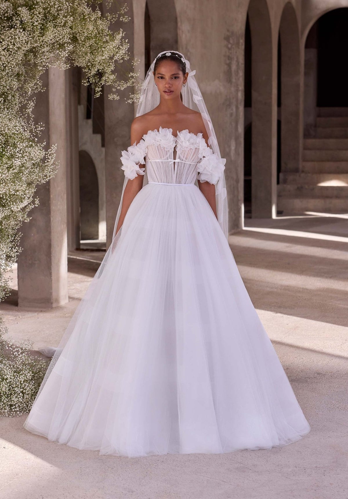 Daphne Wedding Dress - Silhouette Dresses