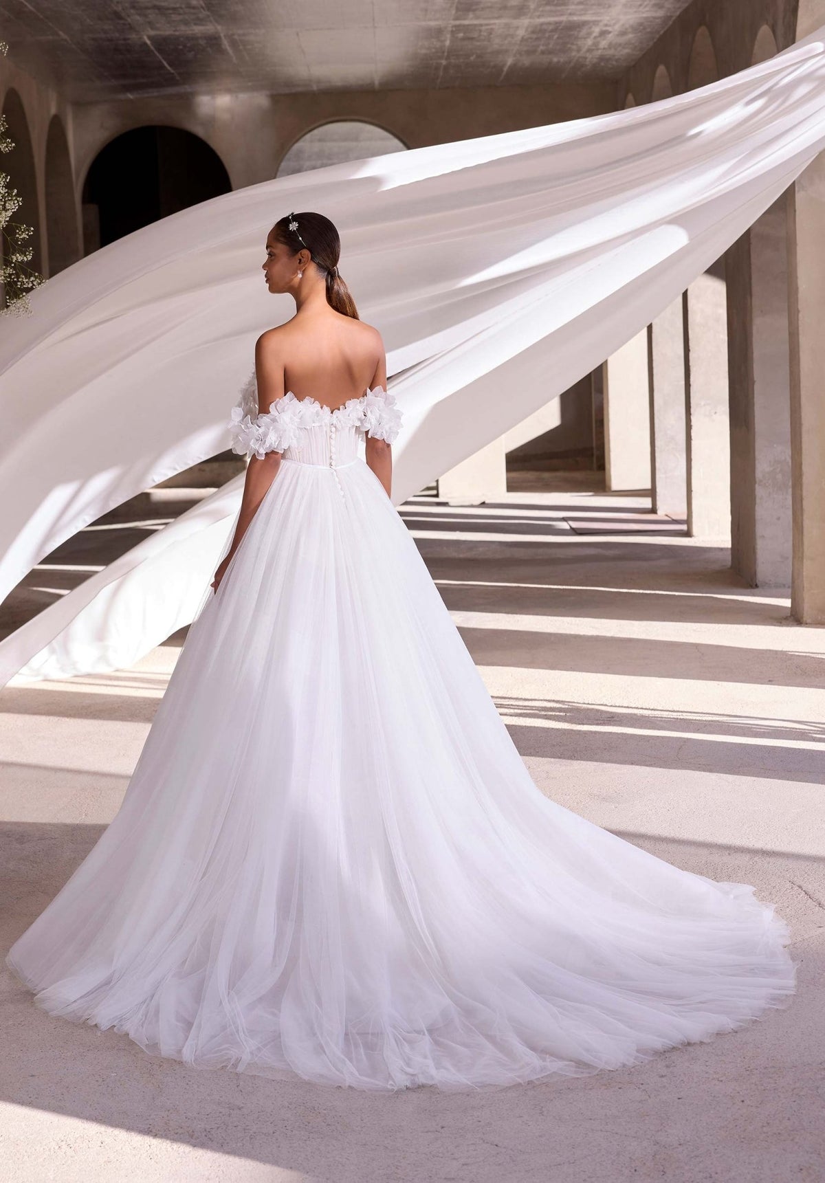 Daphne Wedding Dress - Silhouette Dresses