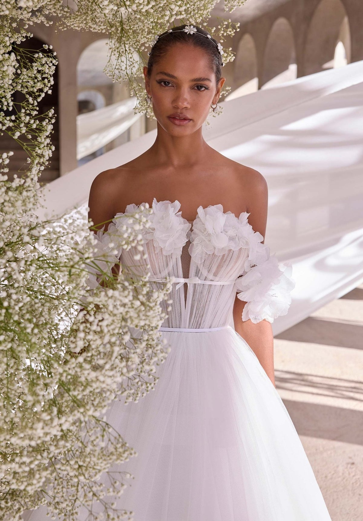 Daphne Wedding Dress - Silhouette Dresses