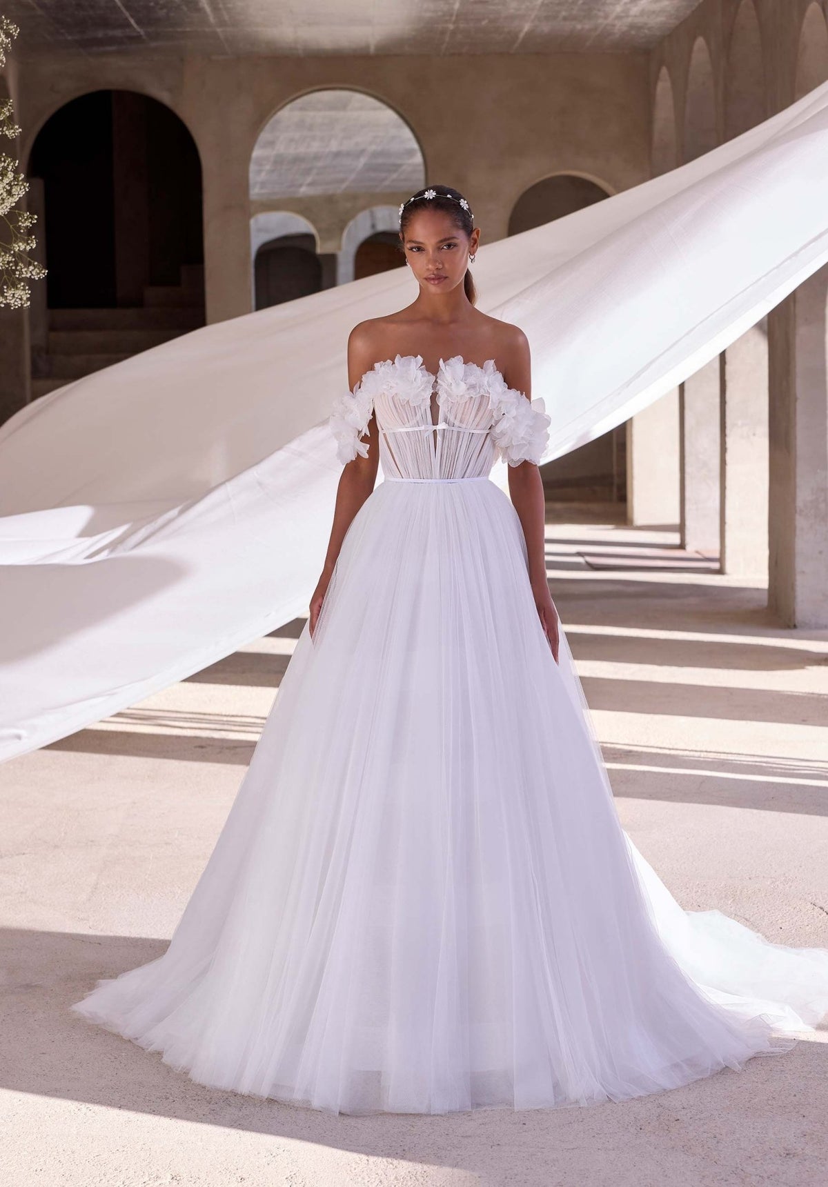 Daphne Wedding Dress - Silhouette Dresses