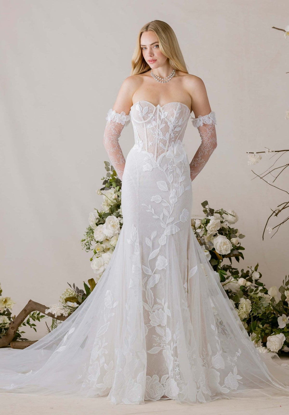 Elizaveta Wedding Dress - Silhouette Dresses