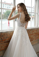 Farah AB HW3003 square-neck a-line wedding dress — view 4